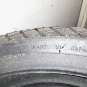 Moto,,kára, R17 - 2