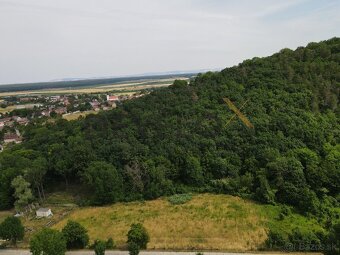 Raj pod lesom - stavebný pozemok v obci Plavecký Peter - 2