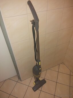 Tyčovy bezvreckovy vysavač Rovus - 2