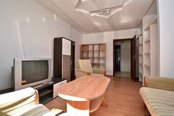 Najnižšia cena za 3izb byt s balkónom v Lučenci - 2