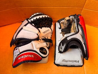 LAPAČKA A VYRÁŽEČKA  VAUGHN VELOCITY V5  SR. - 2