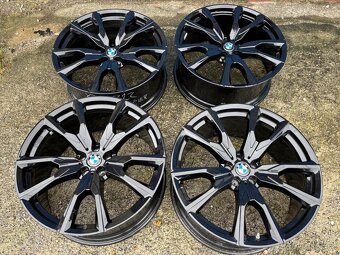 BMW ALU disky R22, 5X112, 9,5J/10,5j, X7 M-packet - 2