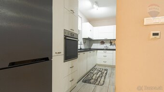 Novostavba rodinného domu s garážou - Skalica - 2