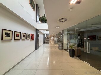 Prenájom obchodného priestoru v centre mesta Poprad - 2