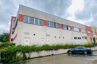 POLYFUNKČNÝ OBJEKT SO ZAMERANÍM NA GASTRO SLUŽBY / PREŠOV - 2