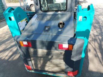 šmykom riadený čelný nakladač Sunward SWL2830 - 2