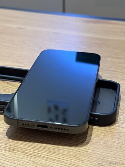 iPhone 15 Pro 128GB - 2