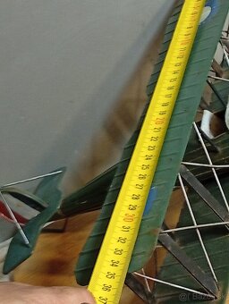 Kovový britský dvojplosnik z1.s.vojny - 2