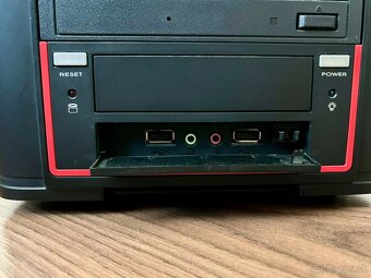 Maly ITX/HTPC pocitac - 2