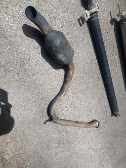 Toyota RAV4 kardan,výfuk - 2