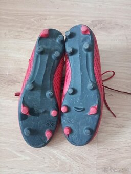 Kopačky + chrániče – veľ. 42 / M - 2