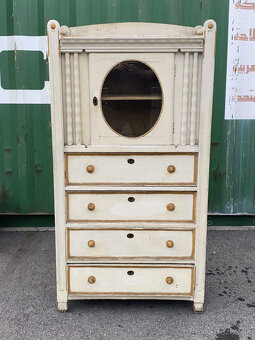 secesná komoda 1900 - 2