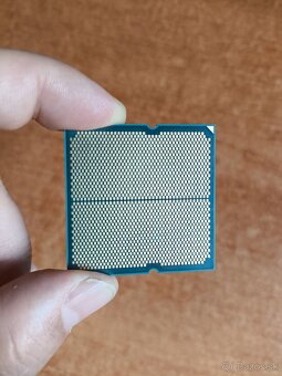 AMD Ryzen 5 9600X - 2