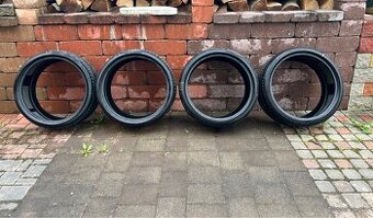 Predám pneumatiky Pirelli P-Zero 285/30 ZR21 (100Y) - 2
