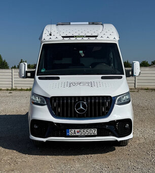 Mercedes-Benz Sprinter odťahový špeciál so spaním - 2