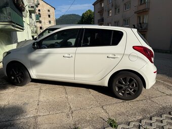 Hyundai i20 1.2i 62 kW r.v. 2014 - 2