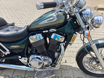 Suzuki VS 1400 Intruder - 2