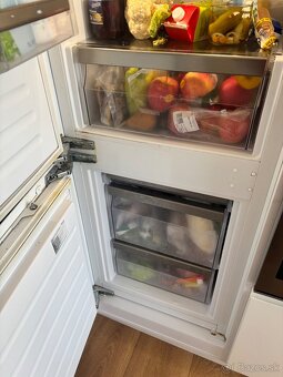 Vstavaná chladnička s mraznickou - 2