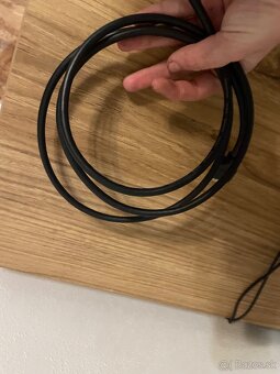 Predam monitor aj s prislušenstvom - 2