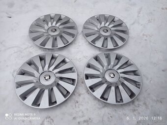 puklice r16-original skoda TEKTON - 2