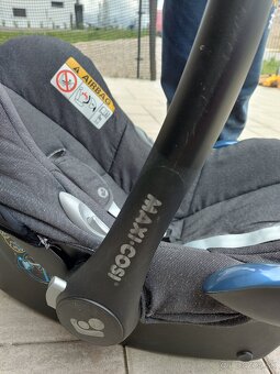 Autosedačka Maxi Cosi Cabrio Fix - 2