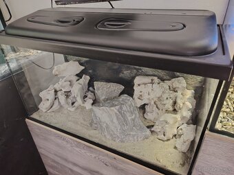 Predám akvárium - 2