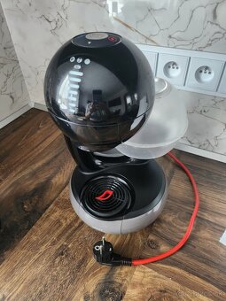 Kapsulovy kavovar dolce gusto - 2