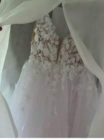 Svadobné biele šaty + katedrálny závoj - 2