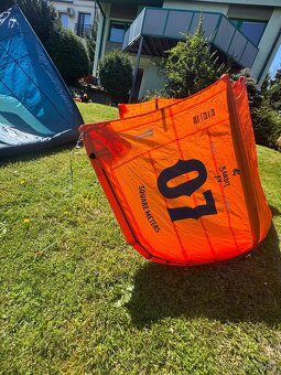 Predám kity F-One Bandit XV 7m² a 10m² + bar - 2