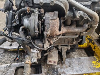 Motor 1.9 Dci F9QE8 Renault - 2