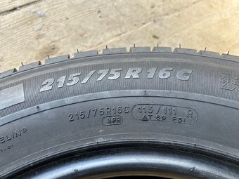 215/75R16C 113/111R Michelin Agilis - 2