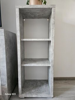 Komoda a knižnica - 2