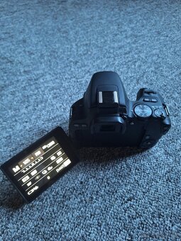 Canon eos 200d - 2