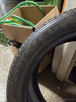 Gumy 225/45 r17 - 2