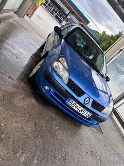 Renault clio - 2