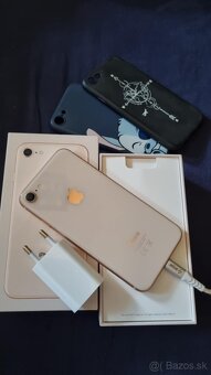 Apple 8 64 GB - 2