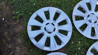 PUKLICE ORIGINAL SKODA 16 DISKY - 2