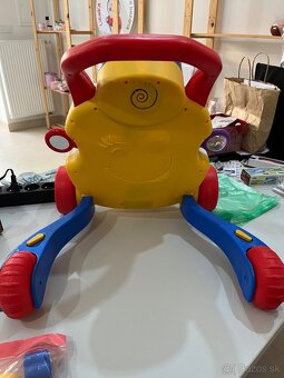 hracka - choditko Chicco - 2