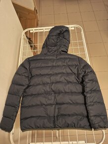 Predám prechodnú páperovú bundu MANGO. - 2