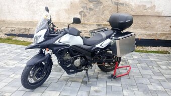 Suzuki Vstrom 650 hliníkové kufre + nosiče - 2