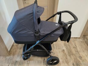 Kočík Petite&Mars (ešte v záruke) a vajíčko + isofix - 2