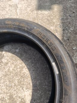 Zadná pneumatika Pirelli - 2