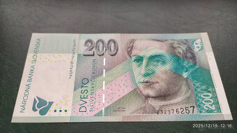 Bankovky 200 Sk s. E 1995, 1999 a 2002 - 2