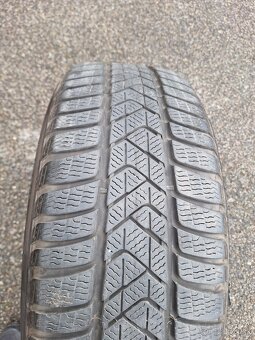 225/55r17 Pirelli - 2