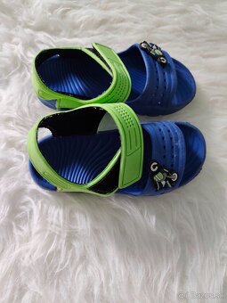 Sandálky, papučky, tenisky - 2