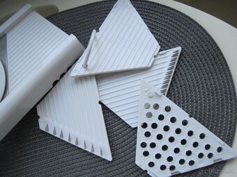 strúhadlo na zeleninu - 2