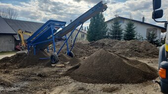 TRIEDIČ ZEMINY S DOPRAVNIKOM. - 2