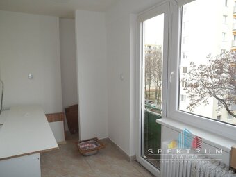 SPEKTRUM REALITY- Na PREDAJ 2 -izbový byt, 51 m2, okres Prie - 2