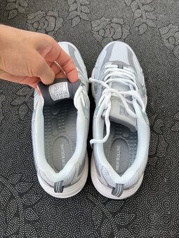 NEW Balance - 2