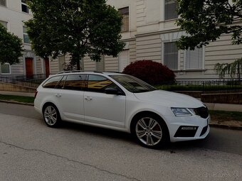 Škoda Octavia Combi RS 2.0 TSI 245 DSG - 2